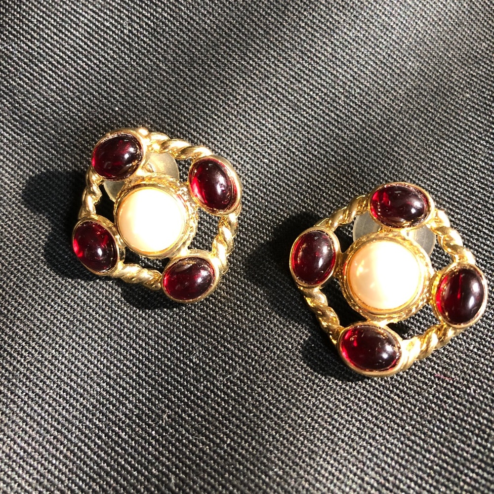 Square Earrings / Costume Jewellery